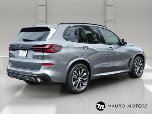Gray 2026 BMW X5 xDrive40i