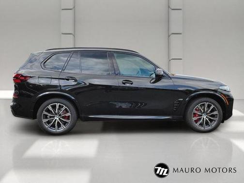 Black 2026 BMW X5 xDrive40i