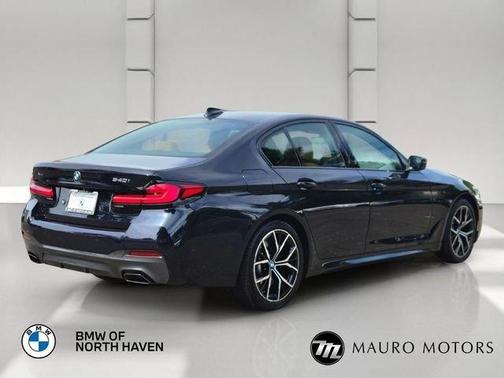 Black 2022 BMW 540 i xDrive