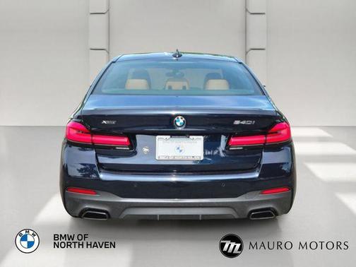 Black 2022 BMW 540 i xDrive