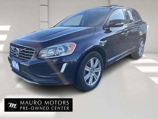 2017 Volvo XC60 T5 Inscription