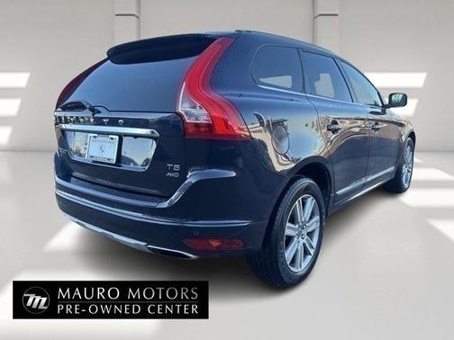 2017 Volvo XC60 T5 Inscription