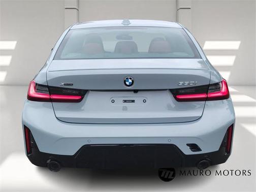 2026 BMW 330 i xDrive