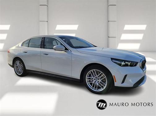 2025 BMW 530 i xDrive
