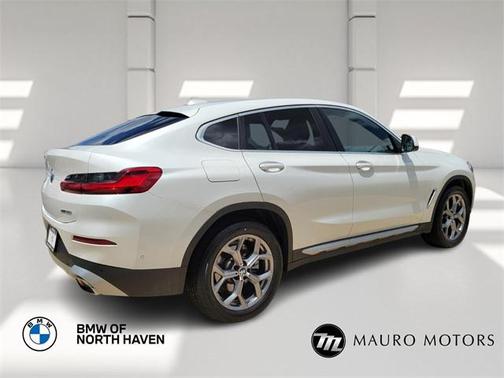 2024 BMW X4 xDrive30i