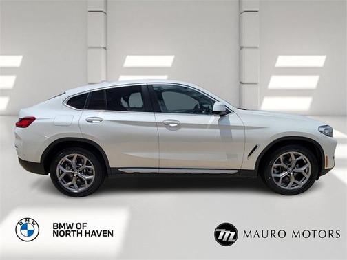 2024 BMW X4 xDrive30i