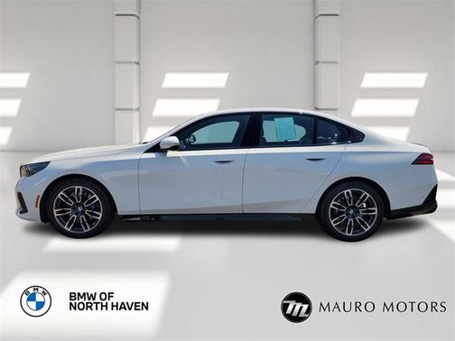 2024 BMW 530 i xDrive