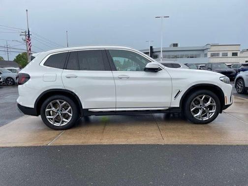 White 2024 BMW X3 xDrive30i