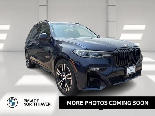2022 BMW X7 M50i