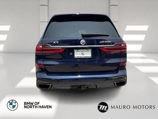 2022 BMW X7 M50i