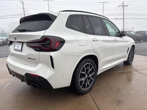 2023 BMW X3 M40i