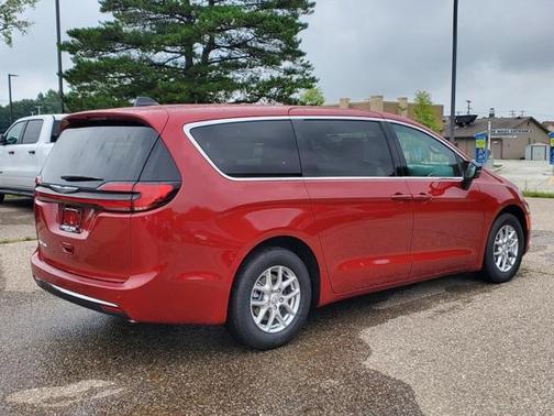 2026 Chrysler Pacifica L
