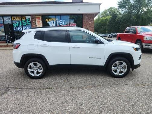 2023 Jeep Compass Latitude