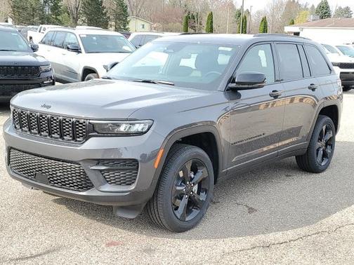 2025 Jeep Grand Cherokee Altitude