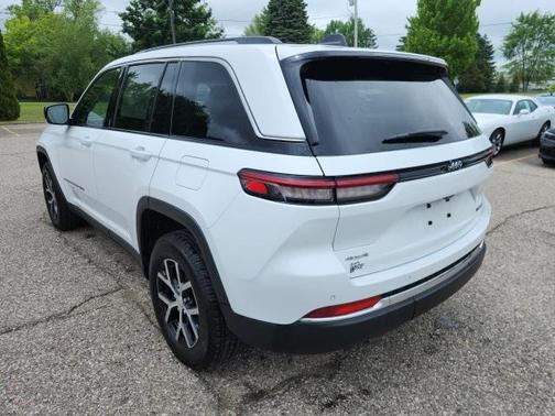 2023 Jeep Grand Cherokee Limited X