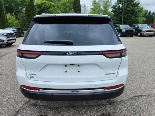 2023 Jeep Grand Cherokee Limited X