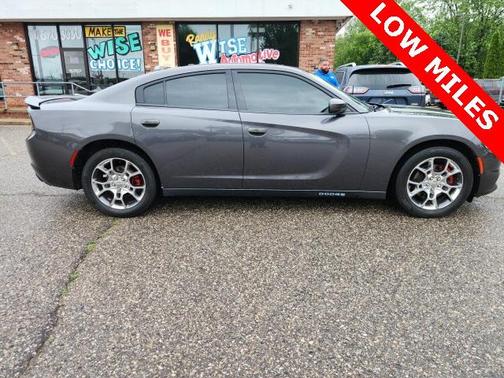2016 Dodge Charger SXT