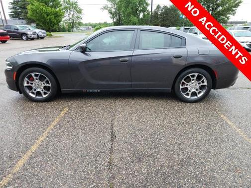 2016 Dodge Charger SXT