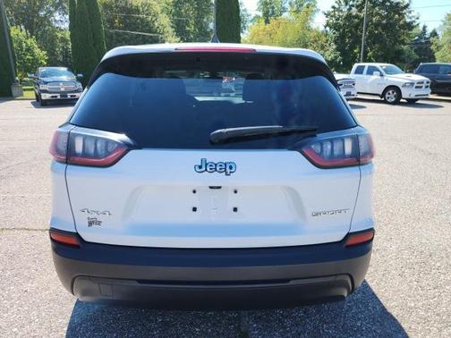 2021 Jeep Cherokee Sport