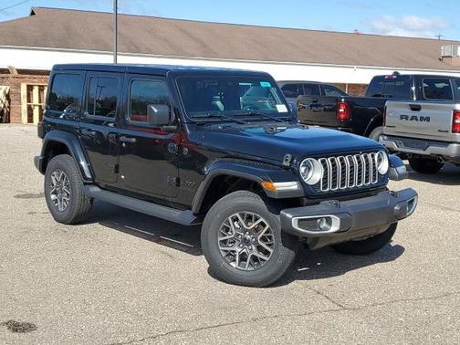 2025 Jeep Wrangler 4-Door Sahara 4x4