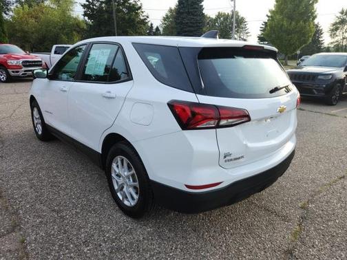 2022 Chevrolet Equinox LS