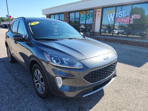2020 Ford Escape SEL