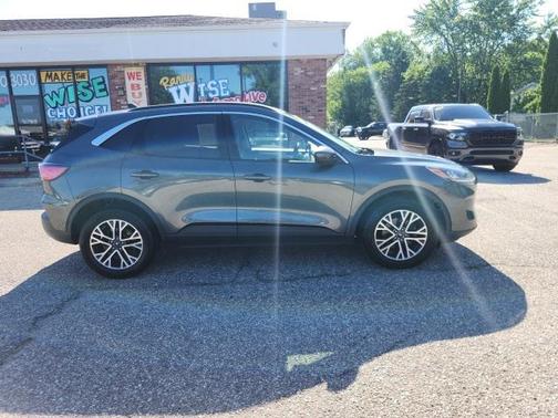 2020 Ford Escape SEL