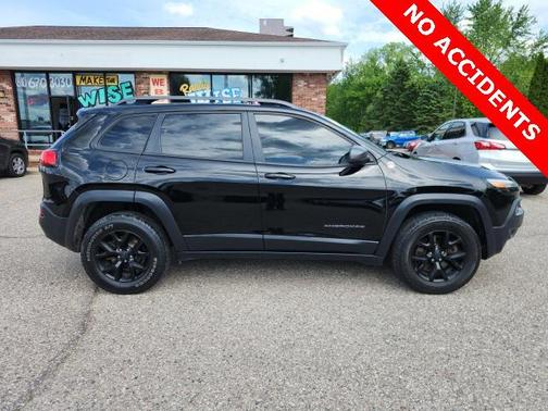 2017 Jeep Cherokee Trailhawk