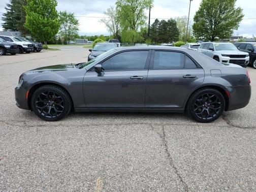 2019 Chrysler 300 S