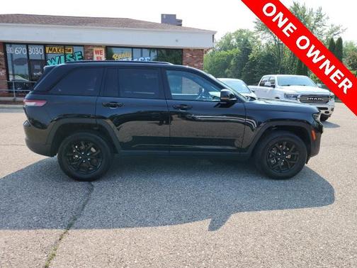 2024 Jeep Grand Cherokee Altitude