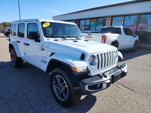 2023 Jeep Wrangler 4-Door Sahara