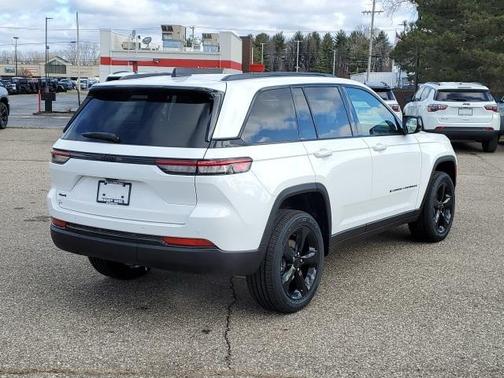2025 Jeep Grand Cherokee Altitude