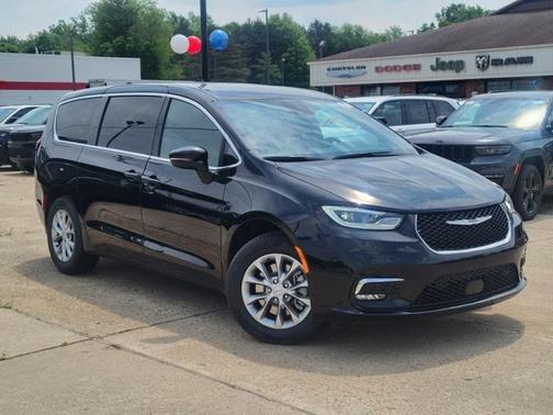 2025 Chrysler Pacifica L