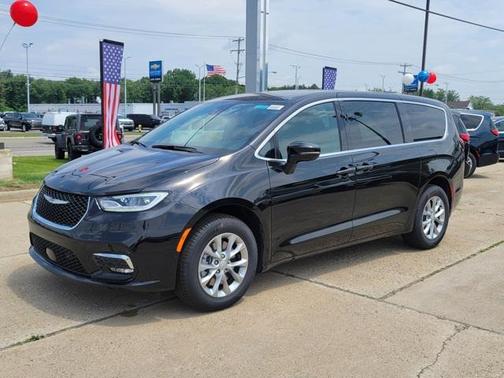 2025 Chrysler Pacifica L