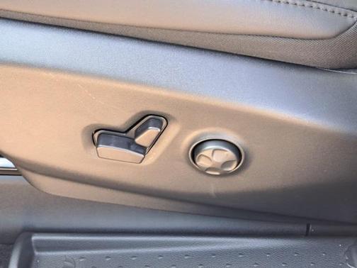 2025 Chrysler Pacifica L