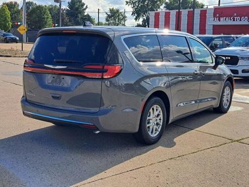 2025 Chrysler Pacifica L