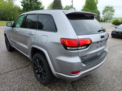 2021 Jeep Grand Cherokee Laredo
