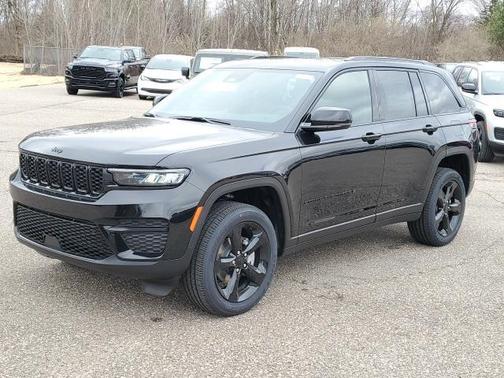 2025 Jeep Grand Cherokee Altitude