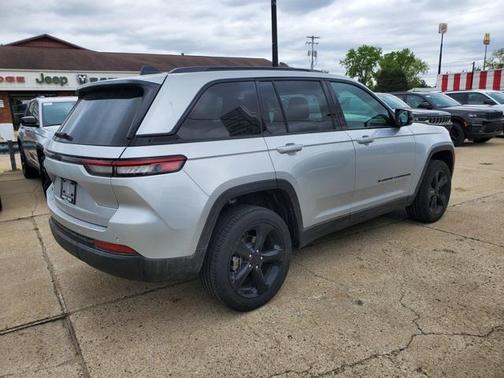 2025 Jeep Grand Cherokee Altitude