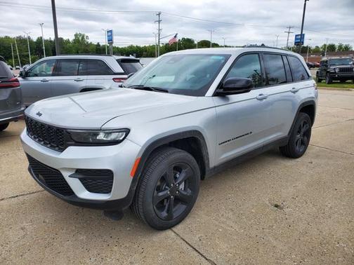 2025 Jeep Grand Cherokee Altitude