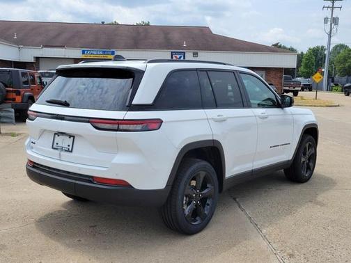 2025 Jeep Grand Cherokee Altitude