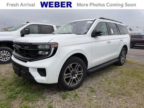 Oxford White 2025 Ford Expedition Active