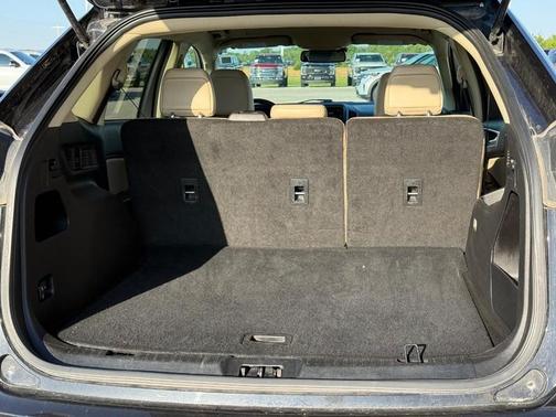 Black Metallic 2024 Ford Edge SEL