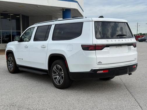 Bright White Clearcoat 2024 Jeep Wagoneer L Series II