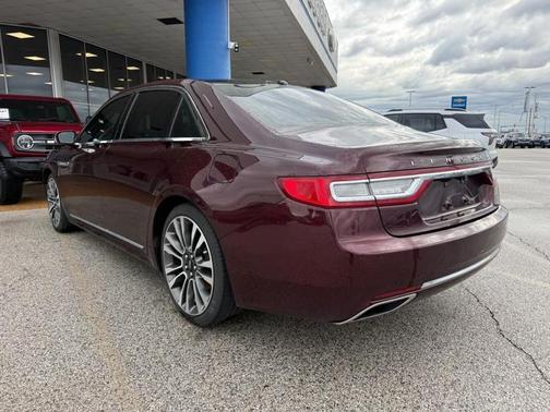 2017 Lincoln Continental Select