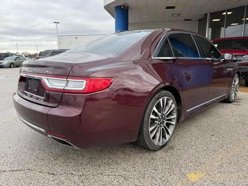 2017 Lincoln Continental Select