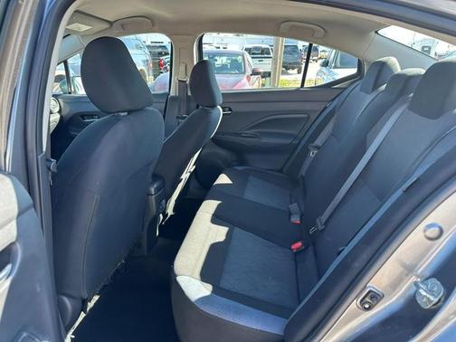 2023 Nissan Versa 1.6 SV