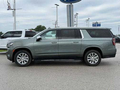 Silver Sage Metallic 2023 Chevrolet Suburban Premier