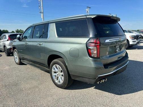Silver Sage Metallic 2023 Chevrolet Suburban Premier