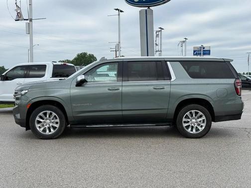 Silver Sage Metallic 2023 Chevrolet Suburban Premier